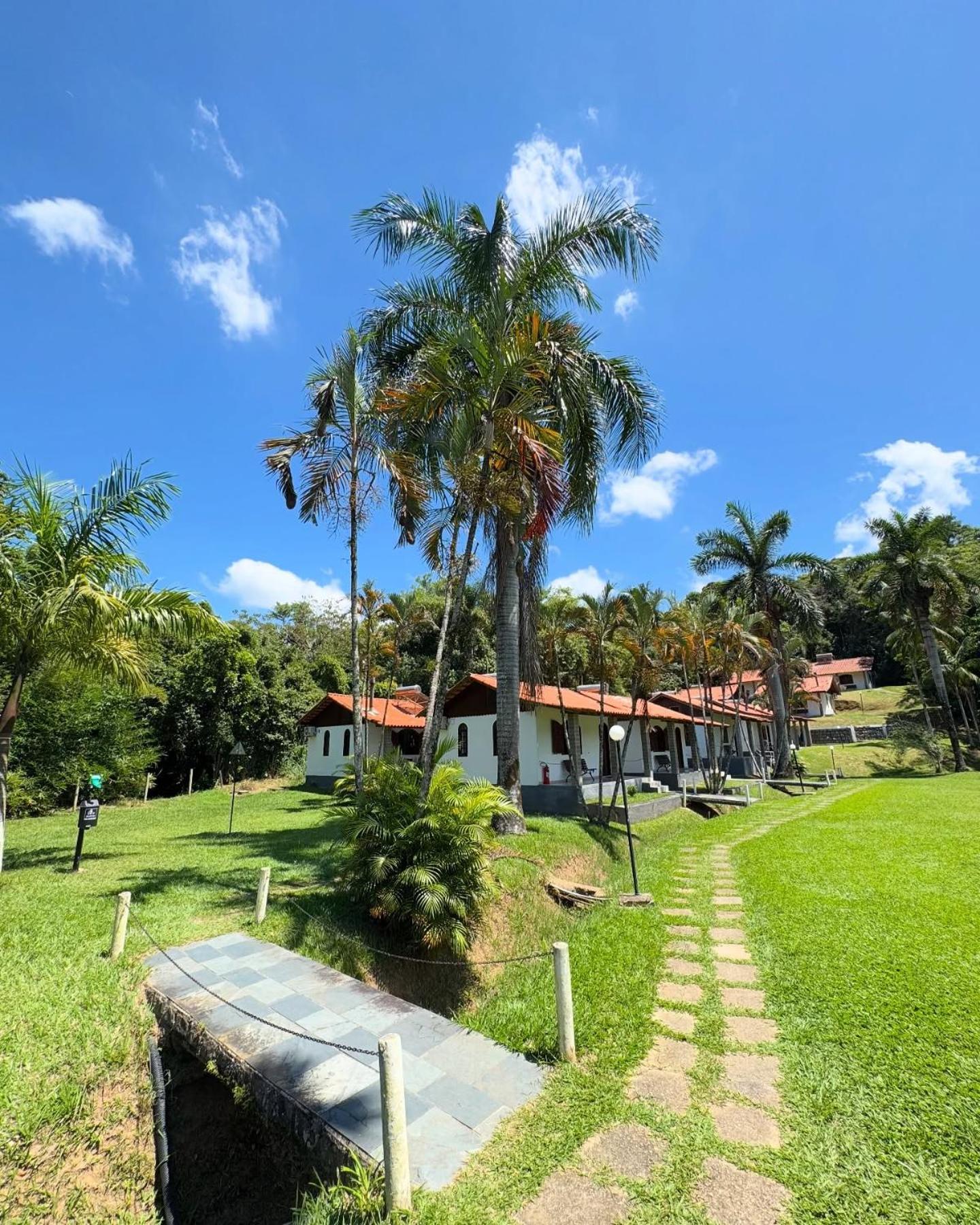 Tapera Inn